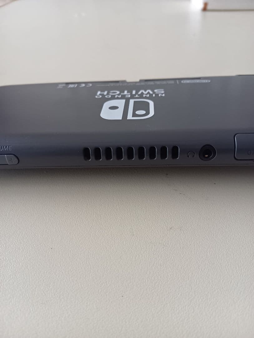 Nintendo Switch Lite グレー ゲームカード2枚付き