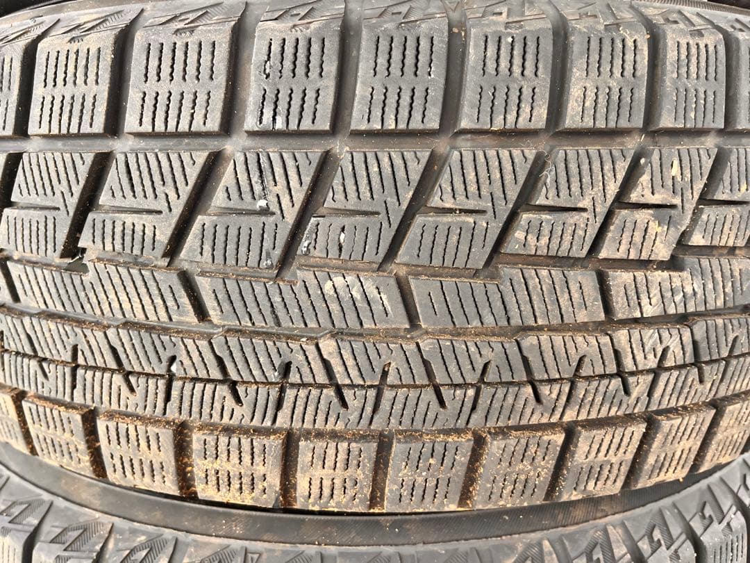 205/60R16 YOKOHAMA スタッドレス　2本セット　①
