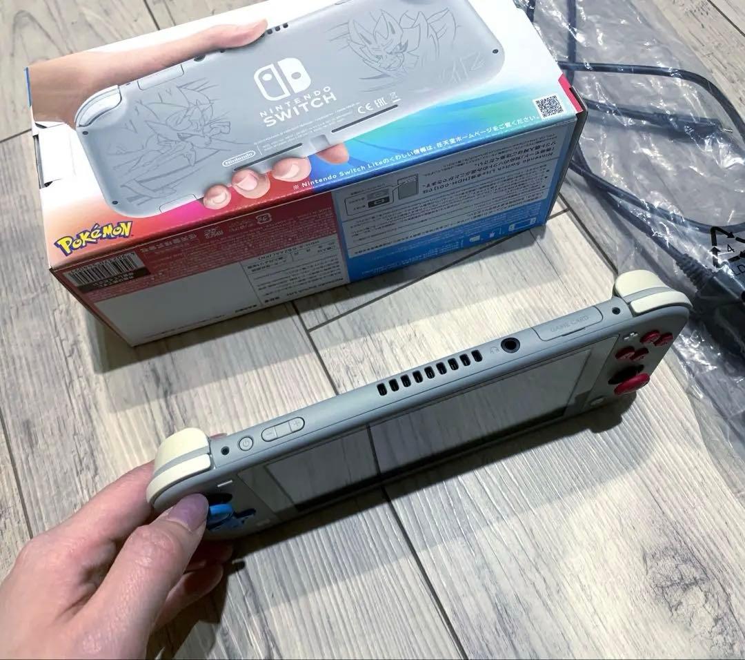Nintendo Switch Lite ザシアン・ザマゼンタ 本体 箱付き