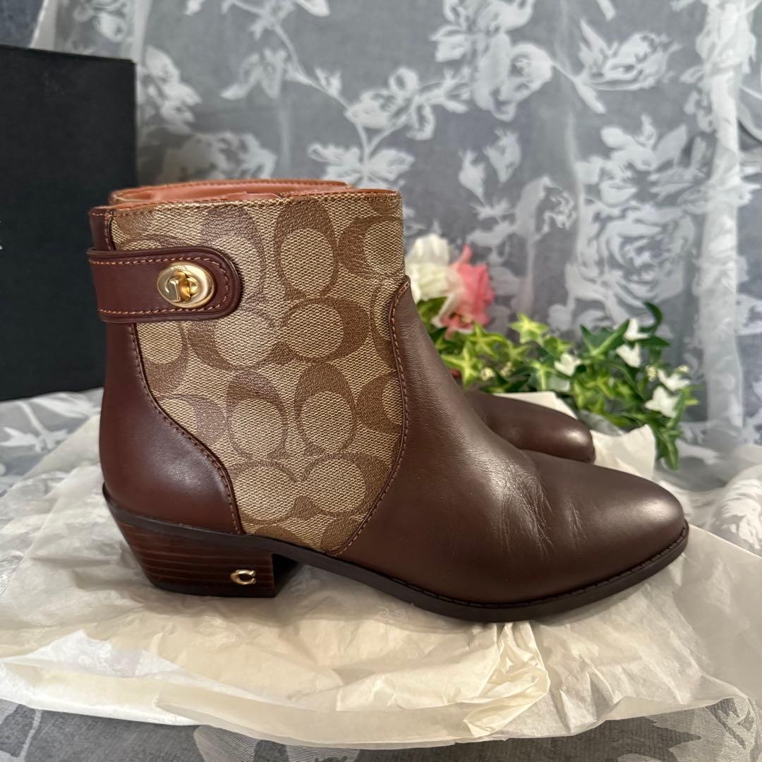 コーチ COACH シグネチャー柄 ブーツ used 23.5cm