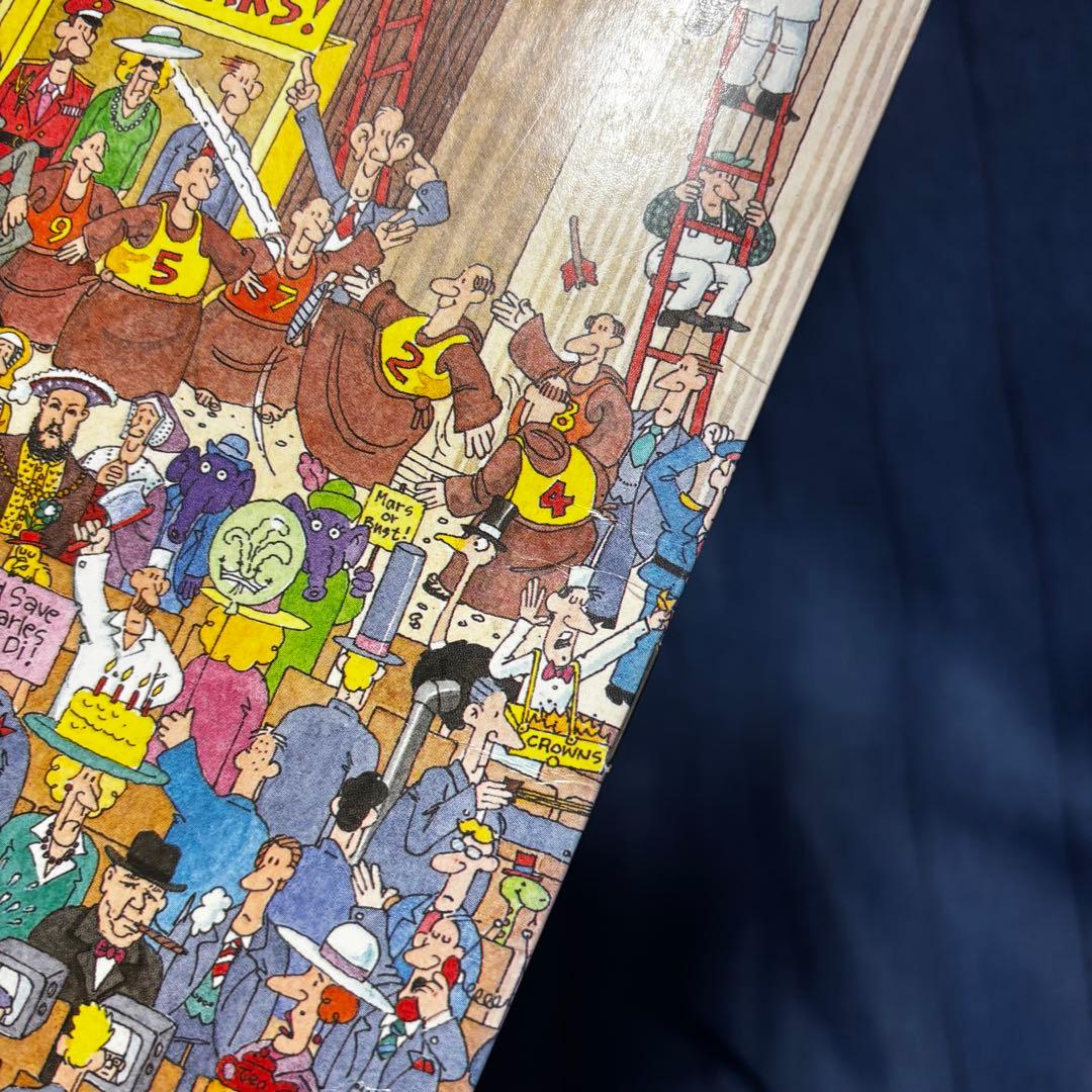 ダイアナ妃をさがせ　ウォーリーをさがせ　絵本　イギリス　小学生　エリザベス女王