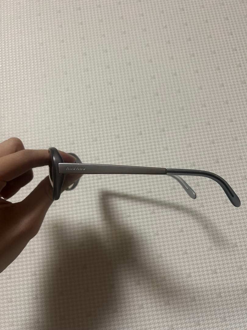 miumiuアーカイブサングラス