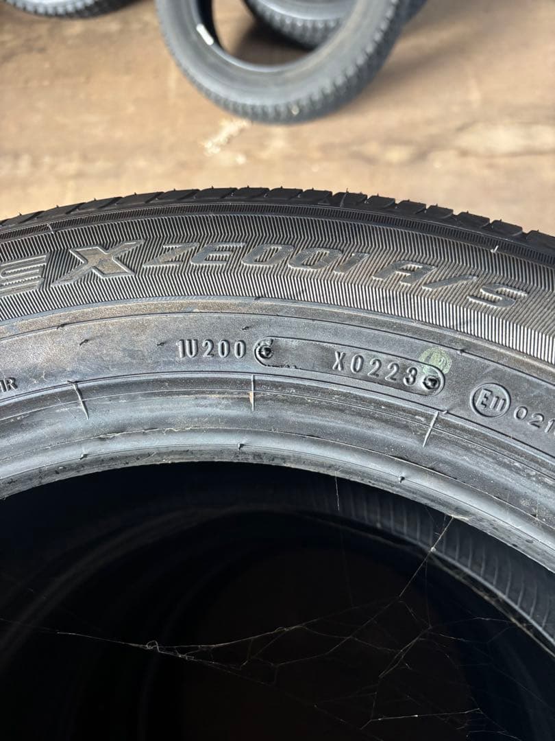 未使用品　225/55r18 ファルケン　2本セット