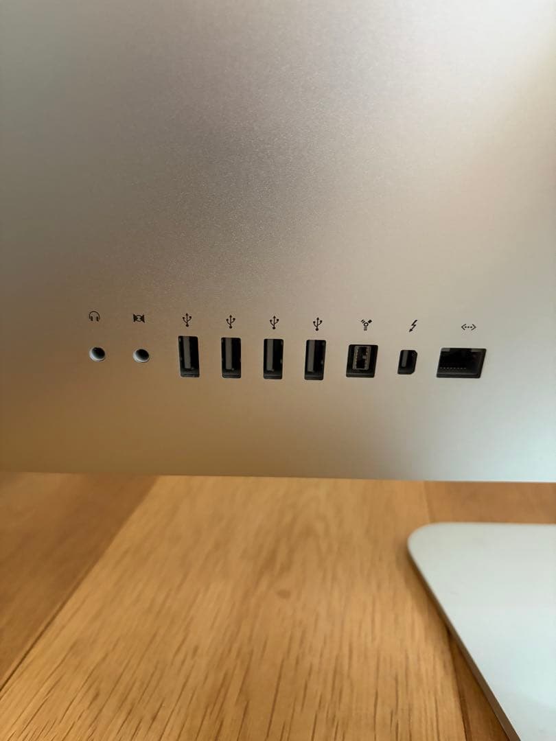iMac 21.5インチ Mid 2011（A1311）