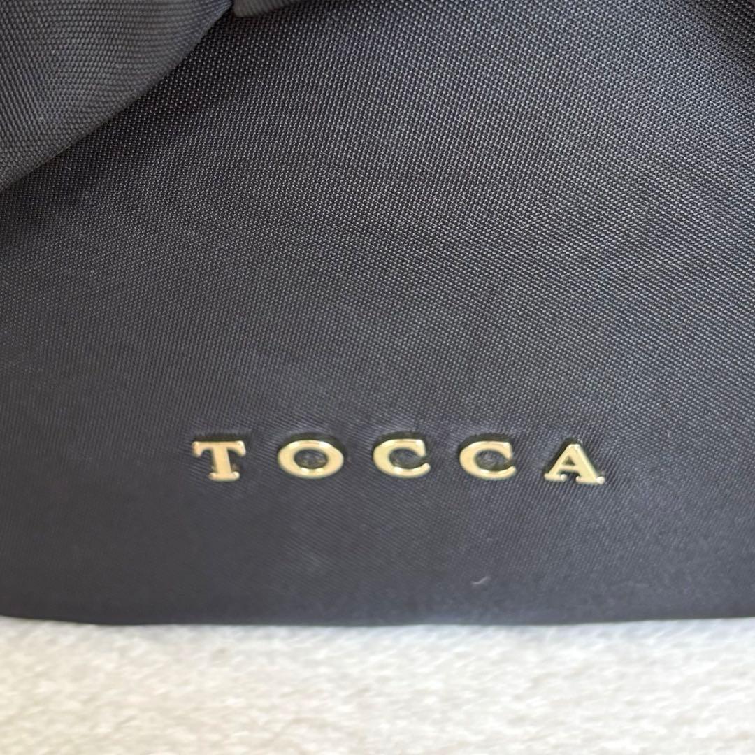あんあん様⭐︎美品【TOCCA】ボディバッグ リボン ゴールド金具 ナイロン 黒