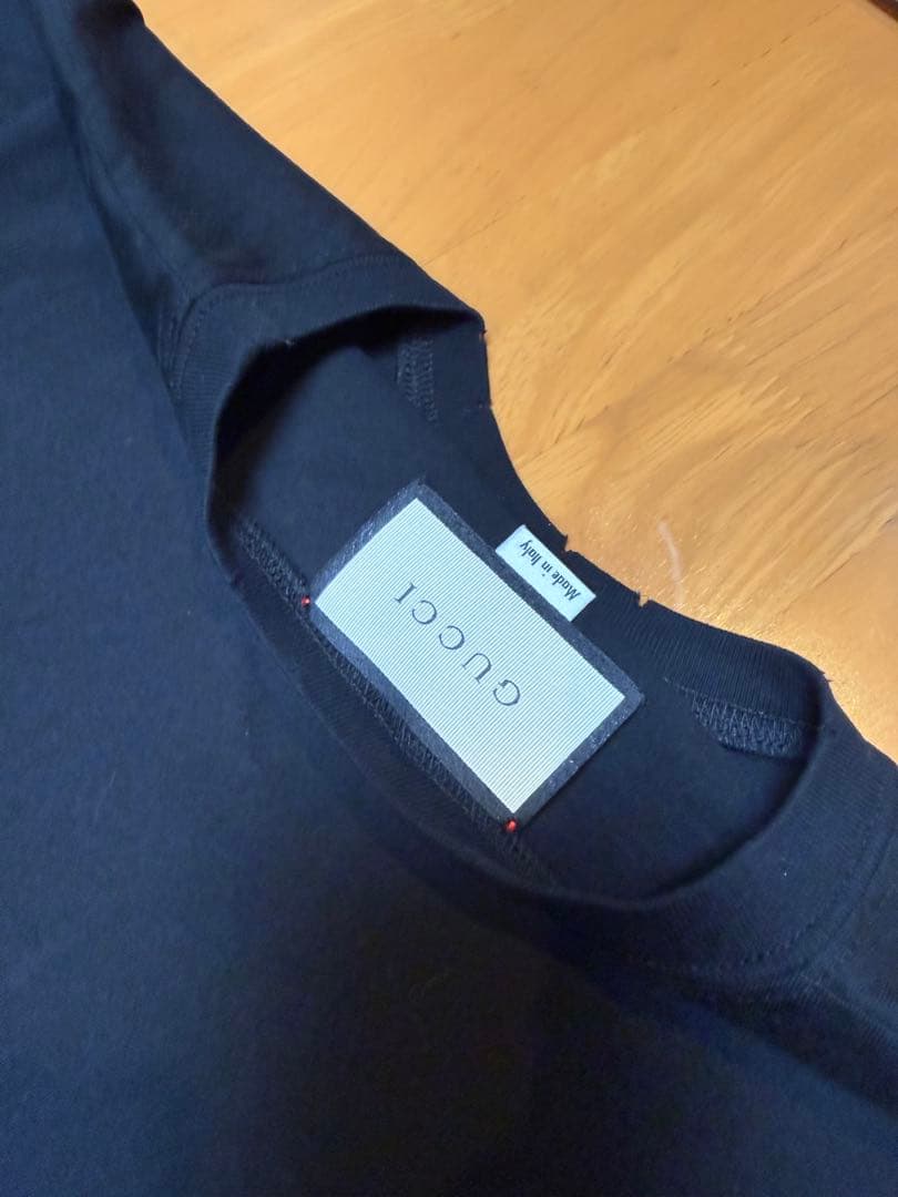 GUCCI　ダメージ加工　tシャツ Sサイズ 中古品ブラック