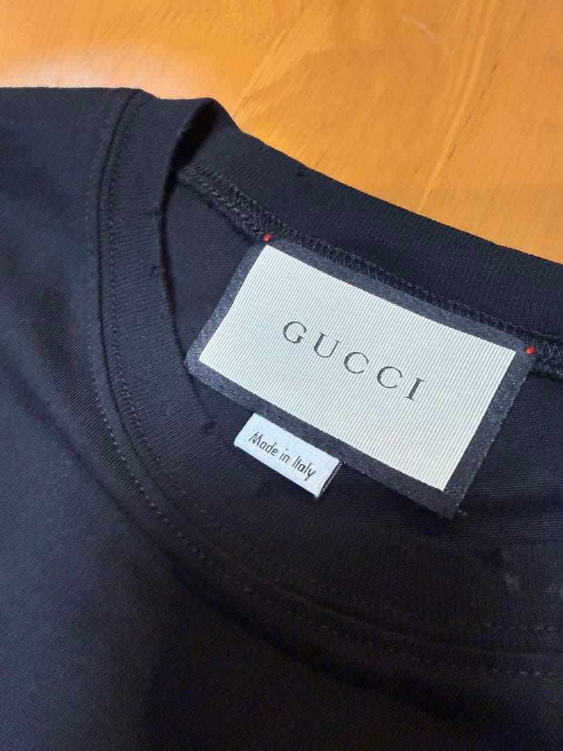 GUCCI　ダメージ加工　tシャツ Sサイズ 中古品ブラック