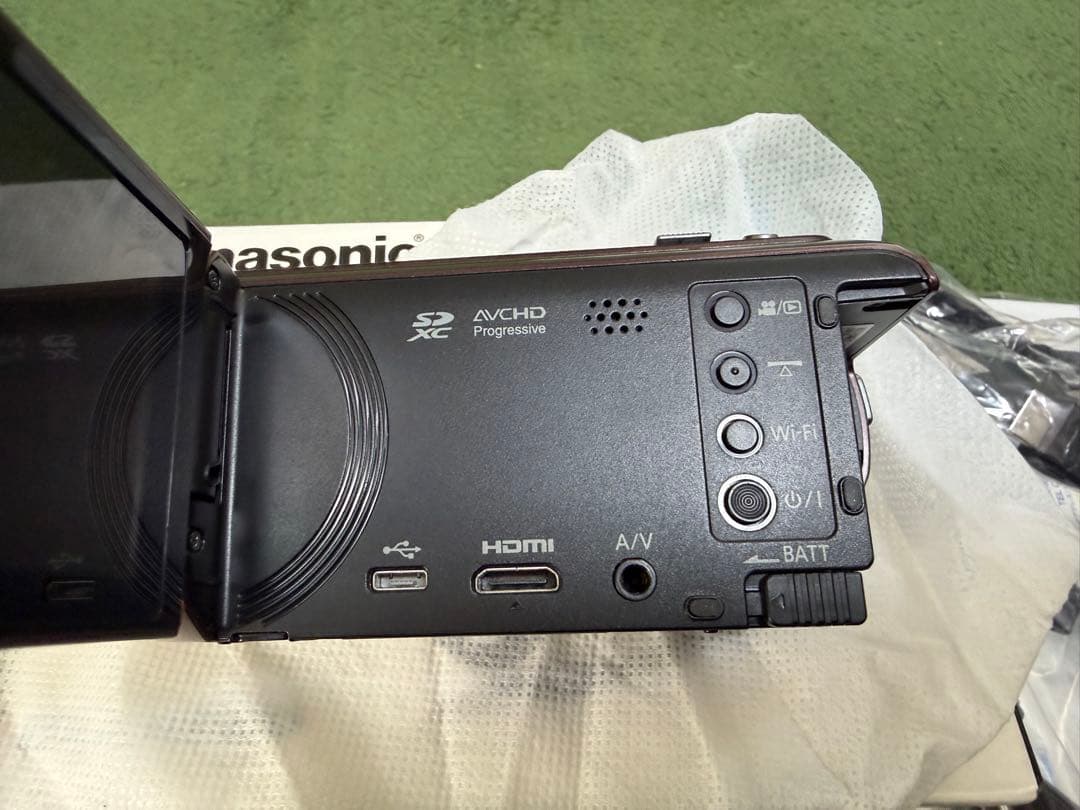 【ジャンク】パナソニック デジタルハイビジョンビデオカメラ HC-W570M