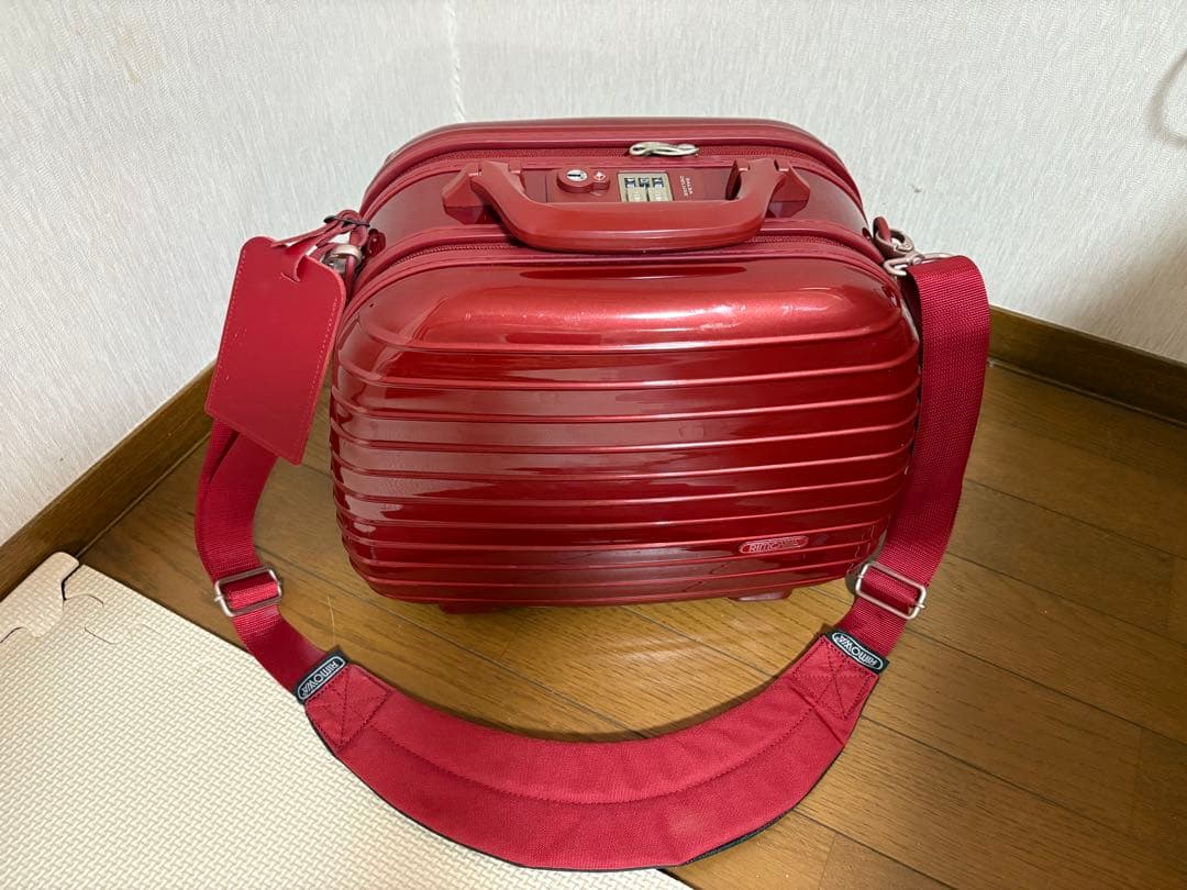 赤いストライプボストンバッグ