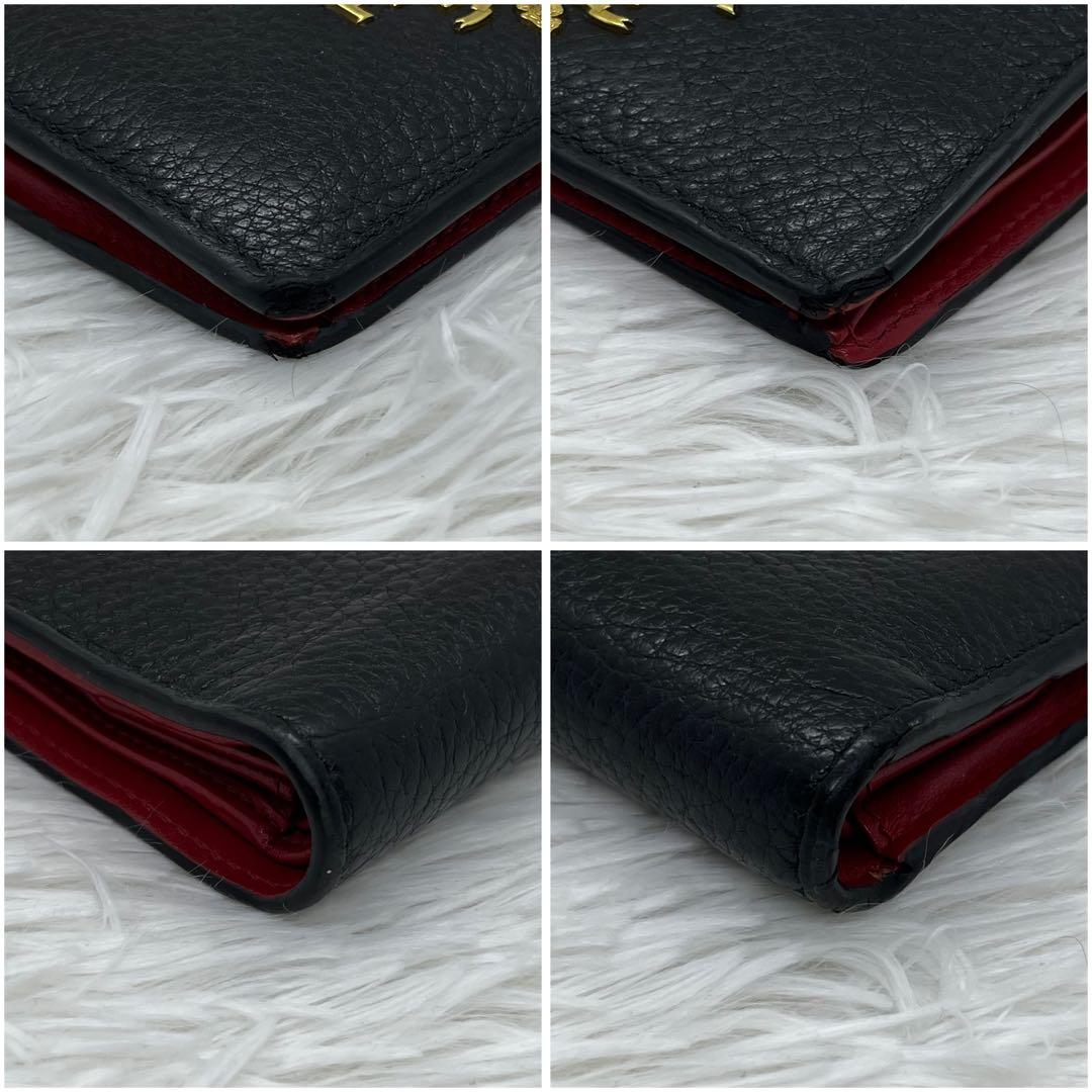 美品✨️プラダ 二つ折り財布 レザー シボ革 バイカラー レッド ブラック
