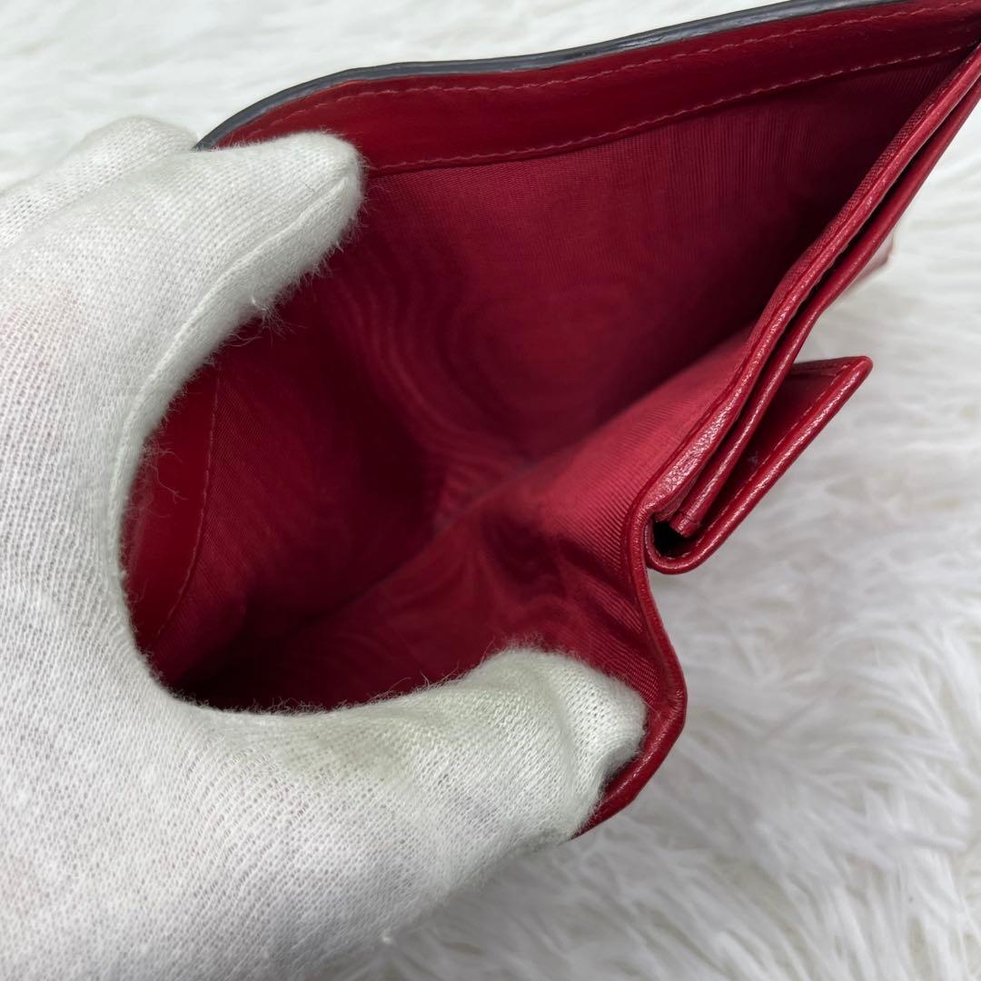美品✨️プラダ 二つ折り財布 レザー シボ革 バイカラー レッド ブラック