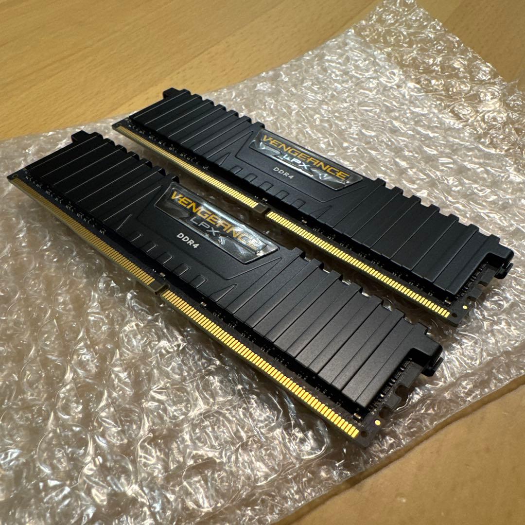 Corsair Vengeance LPX DDR4 32GBメモリ　動作確認済