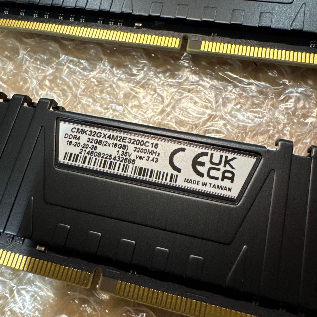 Corsair Vengeance LPX DDR4 32GBメモリ　動作確認済