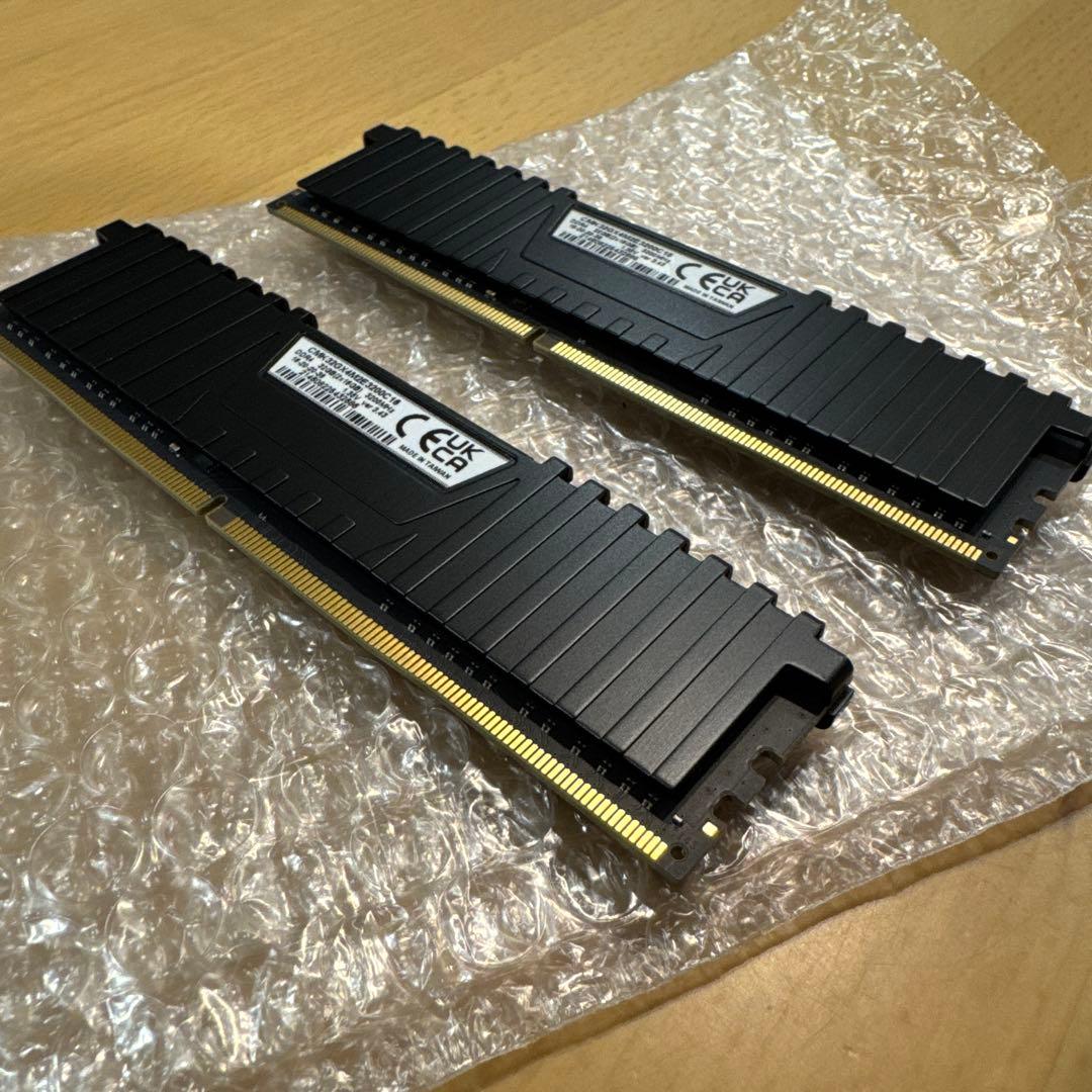 Corsair Vengeance LPX DDR4 32GBメモリ　動作確認済