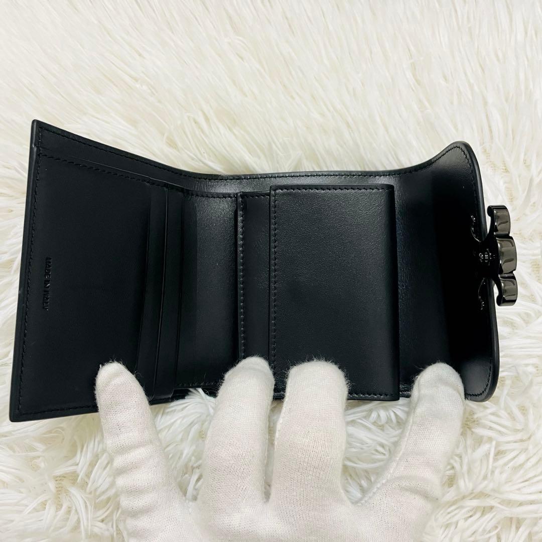 未使用級✨付属完備✨セリーヌ 三つ折り財布 トリオンフ レザー ブラック