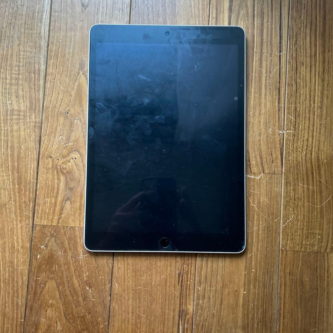 k*n様 Apple iPad 9世代10.2インチ64GBタッチペン付き
