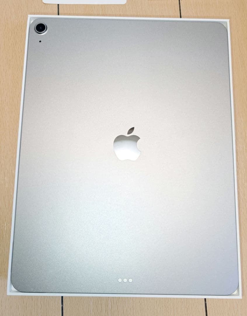 ​【極美品】iPad Air 13インチ (M3) 256GB 2025年製
