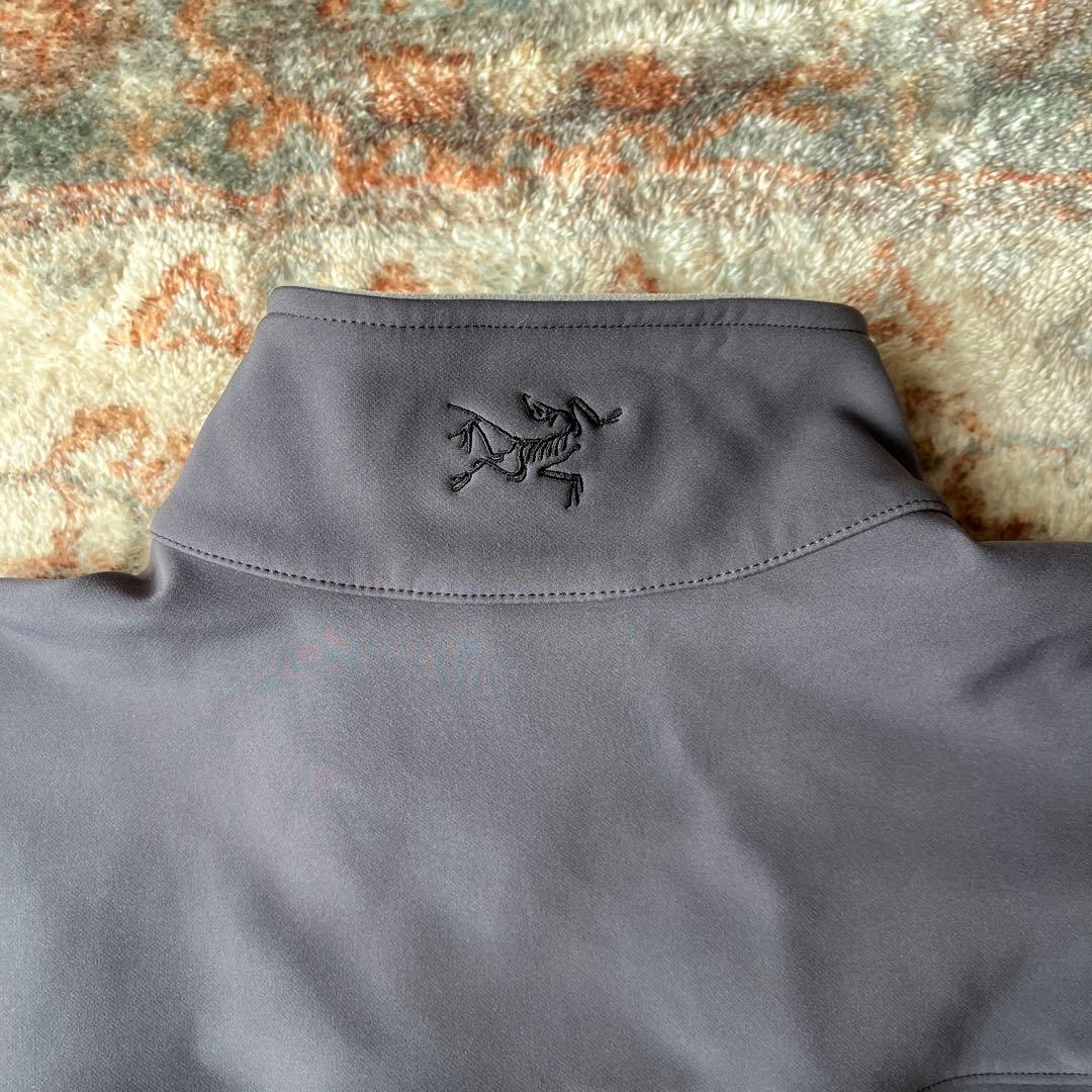 名作　Arc’teryx Leaf bravo jacket wolf