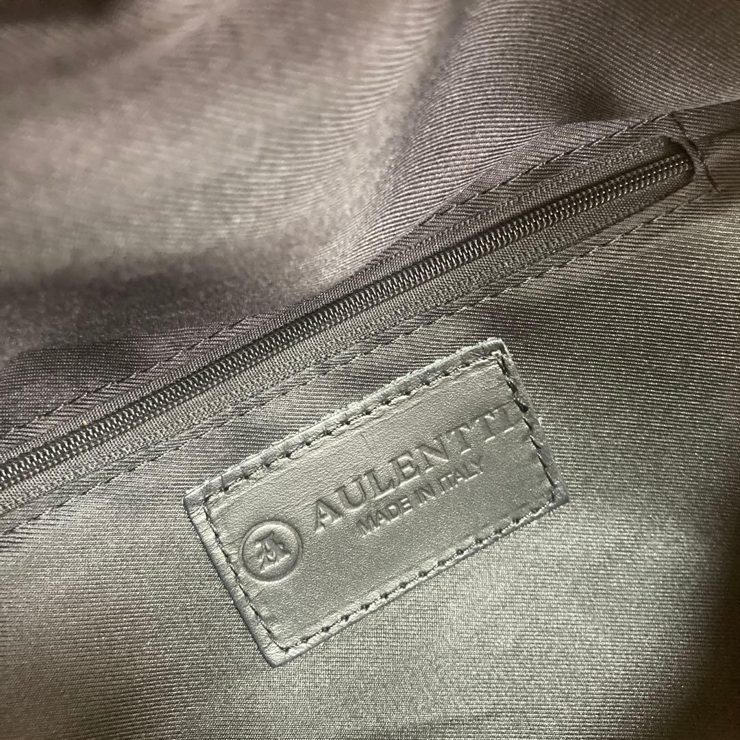 AULENTTI オウレンティ　ボディバッグ