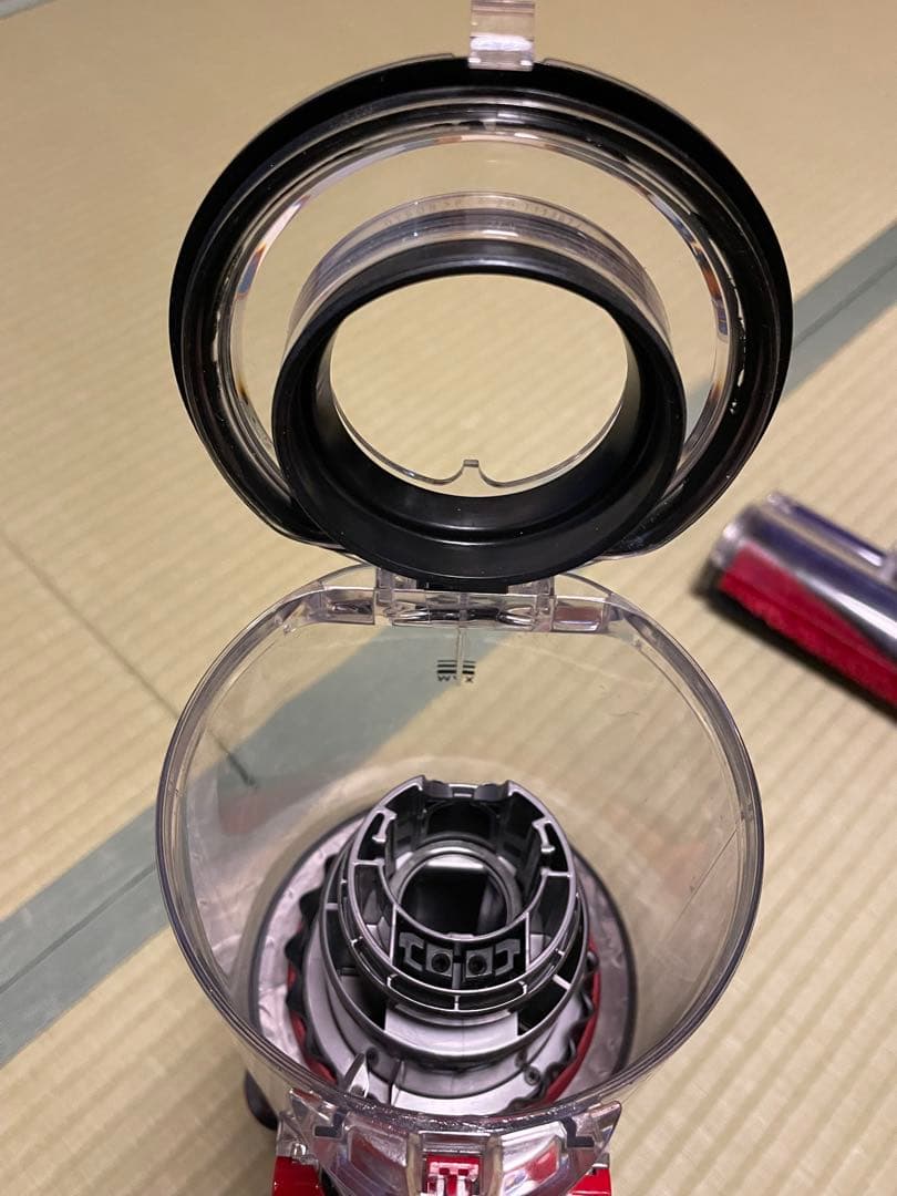 Dyson スティッククリーナー ダイソン　sv12 v10