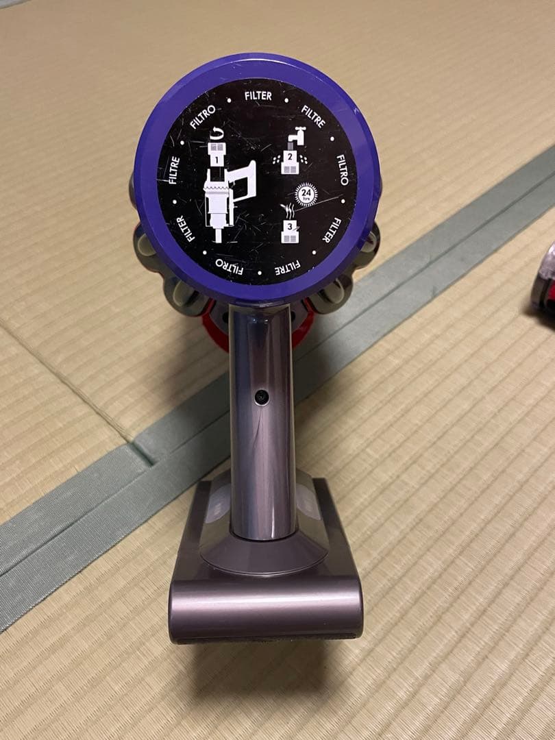 Dyson スティッククリーナー ダイソン　sv12 v10