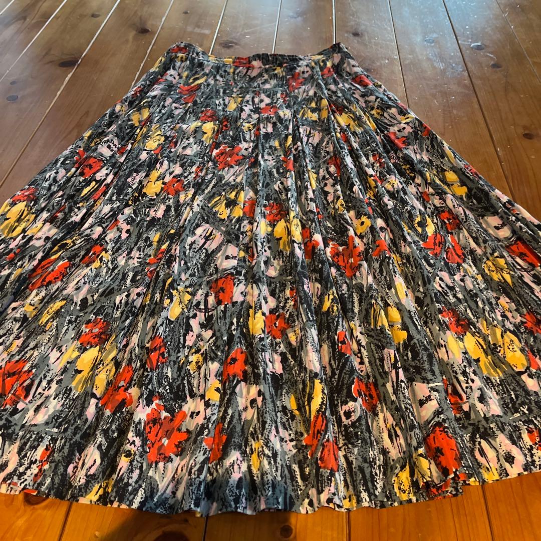 PRADA フラワープリント フレアスカート