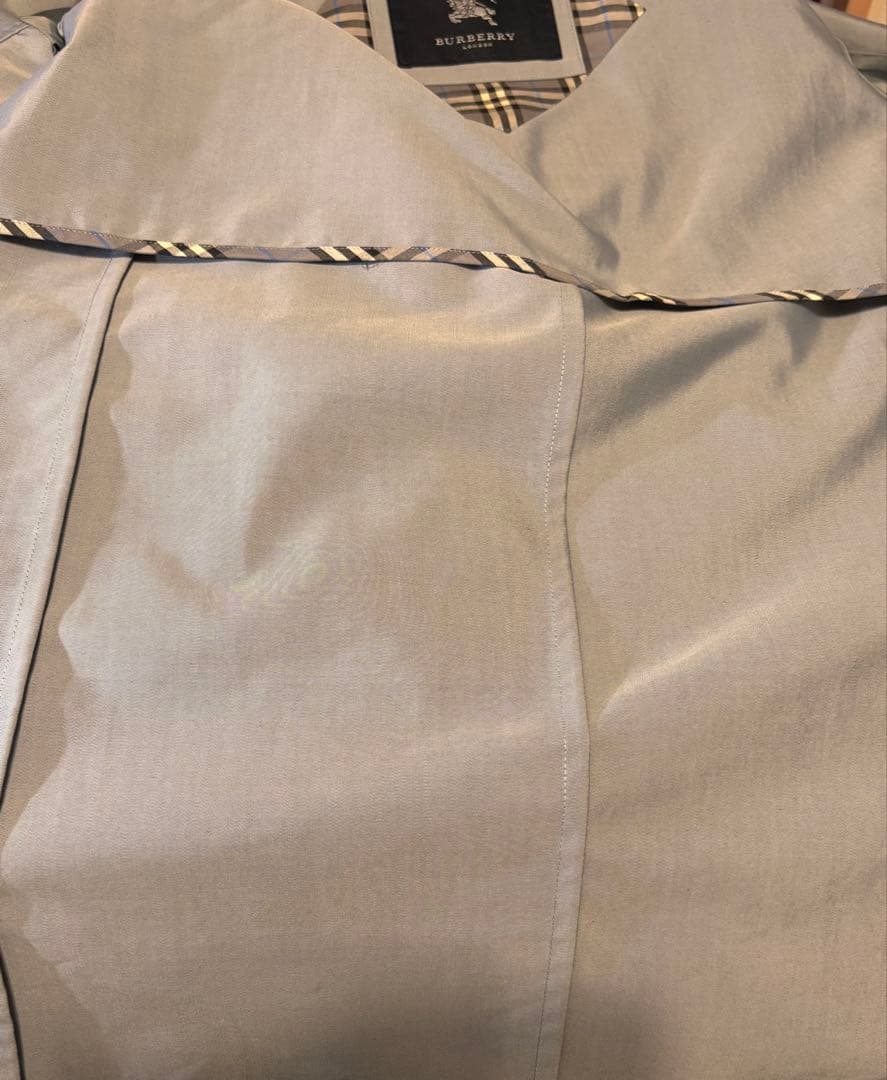 BURBERRY ネイビー チェスターコート　11号サイズ