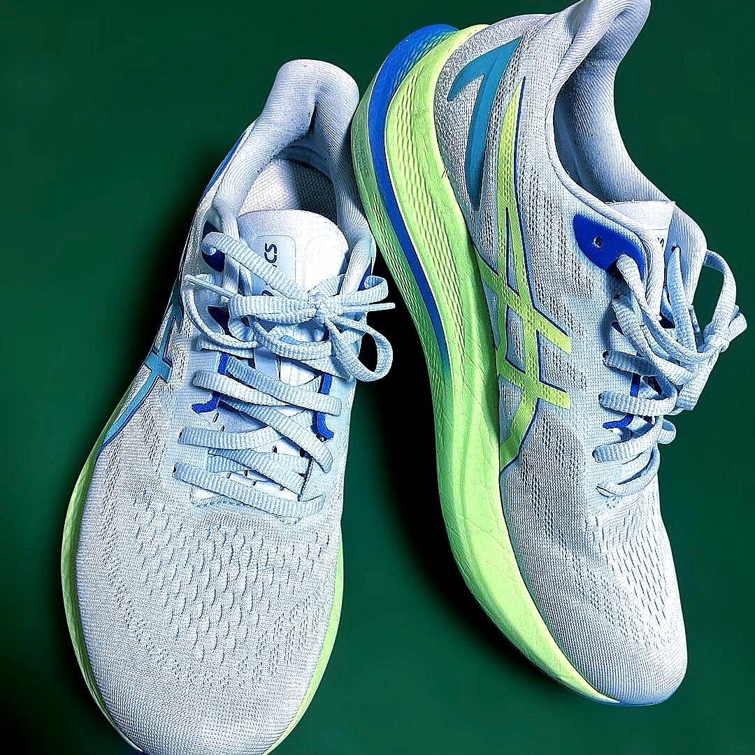[値下げ交渉歓迎] asics公式ストア限定 ランニングシューズ GT-2000