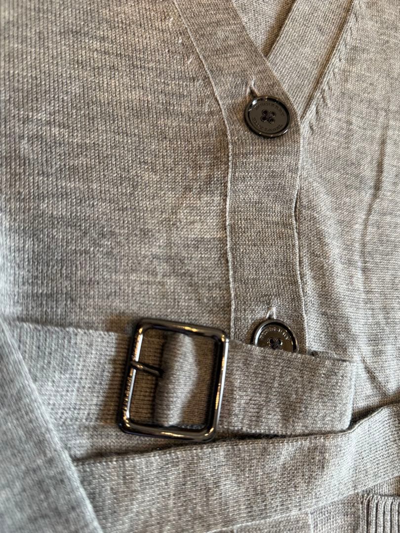 【美品】BURBERRYBLUELABEL グレー 薄ニット カーディガン38