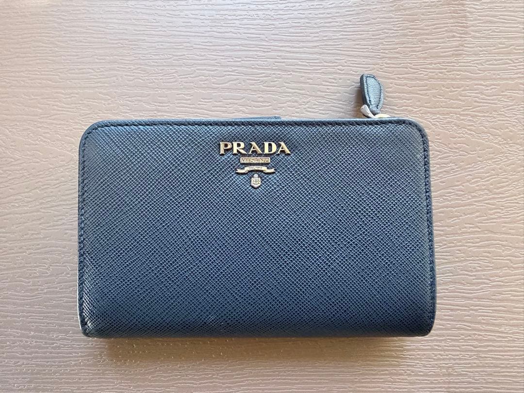 PRADA 二つ折り財布 ネイビー サフィアーノ　レザー　バイカラー