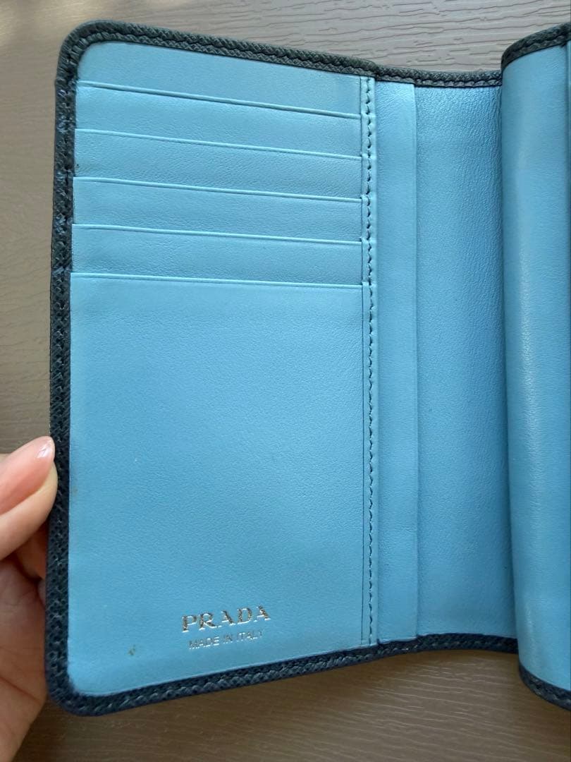 PRADA 二つ折り財布 ネイビー サフィアーノ　レザー　バイカラー