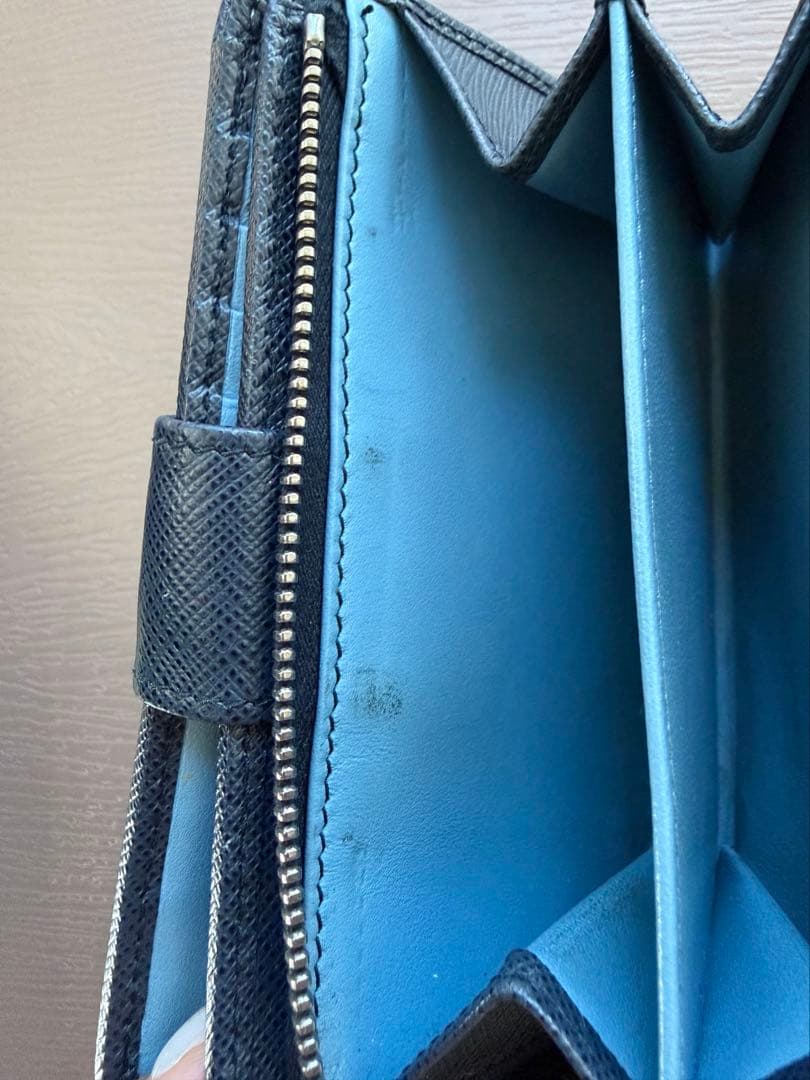 PRADA 二つ折り財布 ネイビー サフィアーノ　レザー　バイカラー