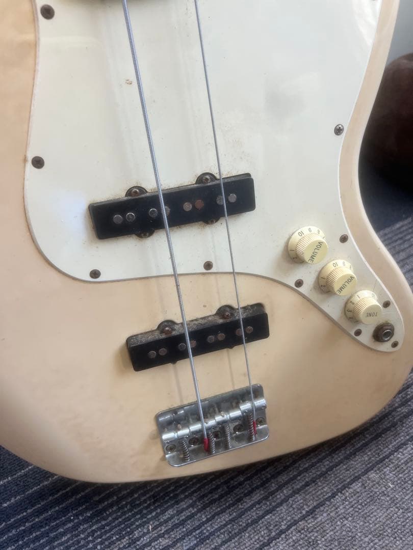 １４０８.Fender Jazz Bass アイボリー ベース