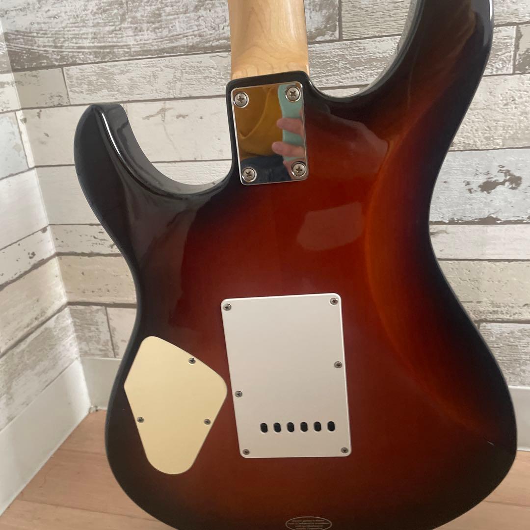 YAMAHA PACIFICA PAC112V サンバースト