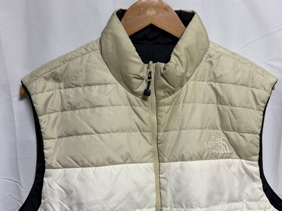 THE NORTH FACE ベージュ 黒　ダウンベスト　リバーシブル