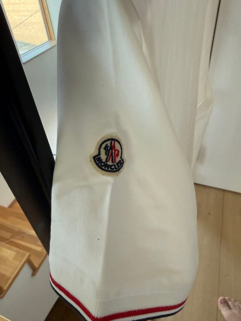 【MONCLER ホワイトTシャツ Slim Fit XXL】