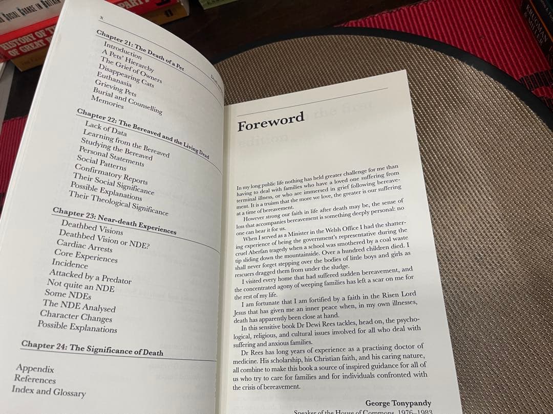 洋書 Death and Bereavement Second Edition