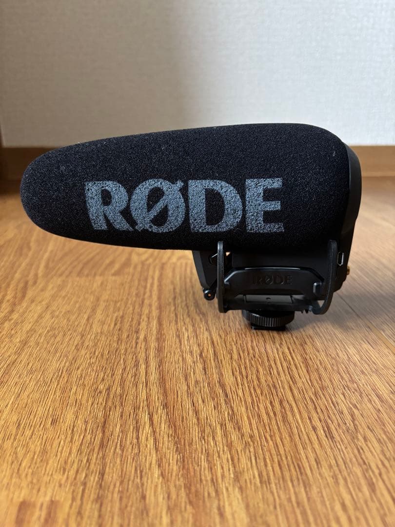 RØDE VideoMic Pro+ ショットガンマイク