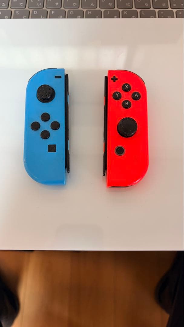 Nintendo Switch 本体 赤と青のジョイコン(ジャンク品)
