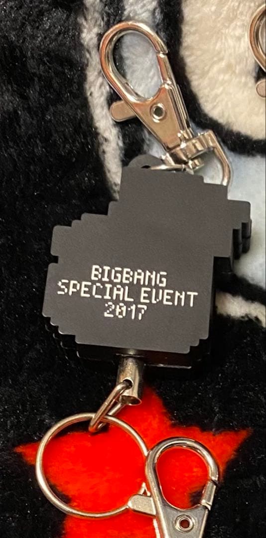 ♦️3⚛️BIGBANG G-DRAGON チャーム＆キーチェーン ジヨン