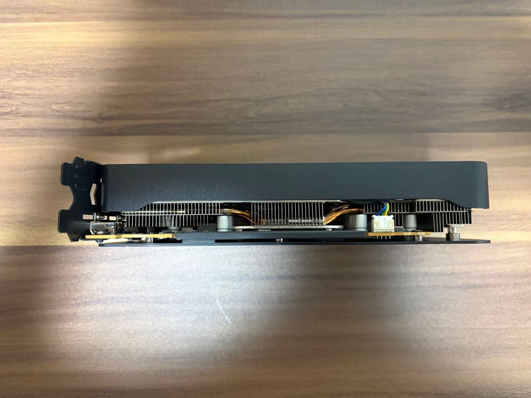 グラフィックボード・グラボ・ビデオカード AMD Radeon RX9060XT 16G