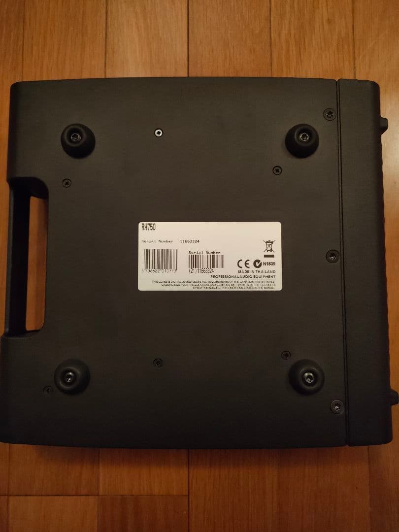【TC ELECTRONIC RH750 】ベースアンプヘッド 付属品有り◎