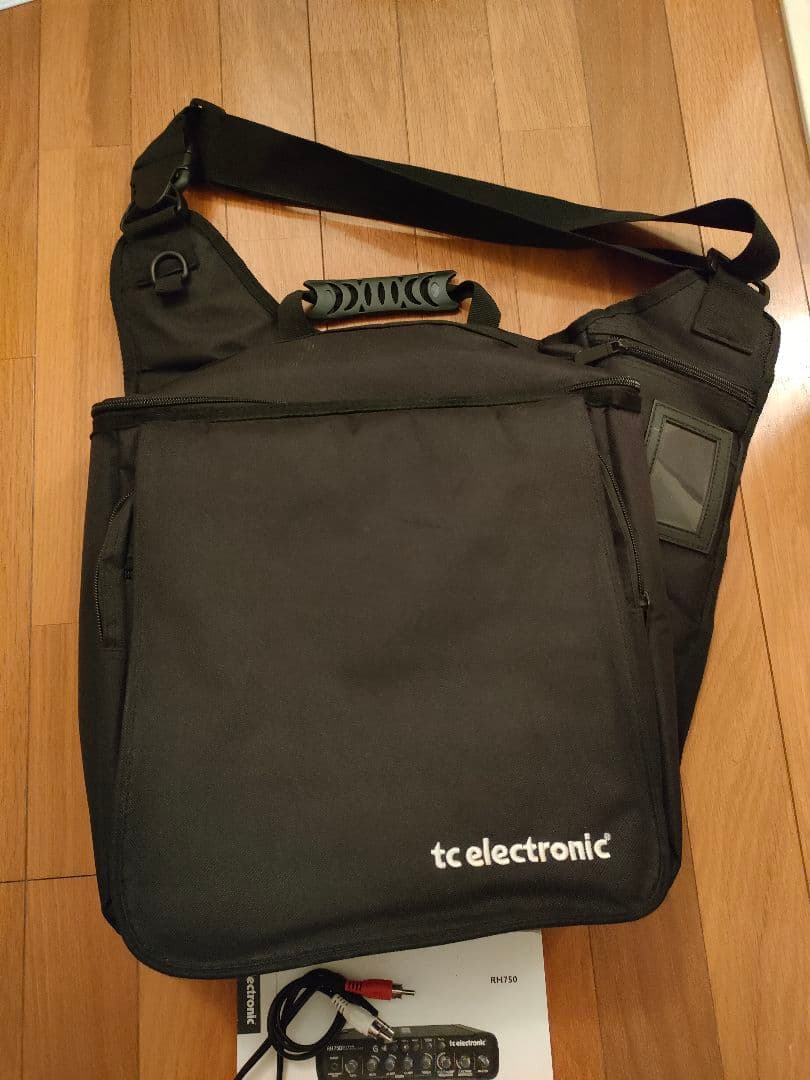 【TC ELECTRONIC RH750 】ベースアンプヘッド 付属品有り◎