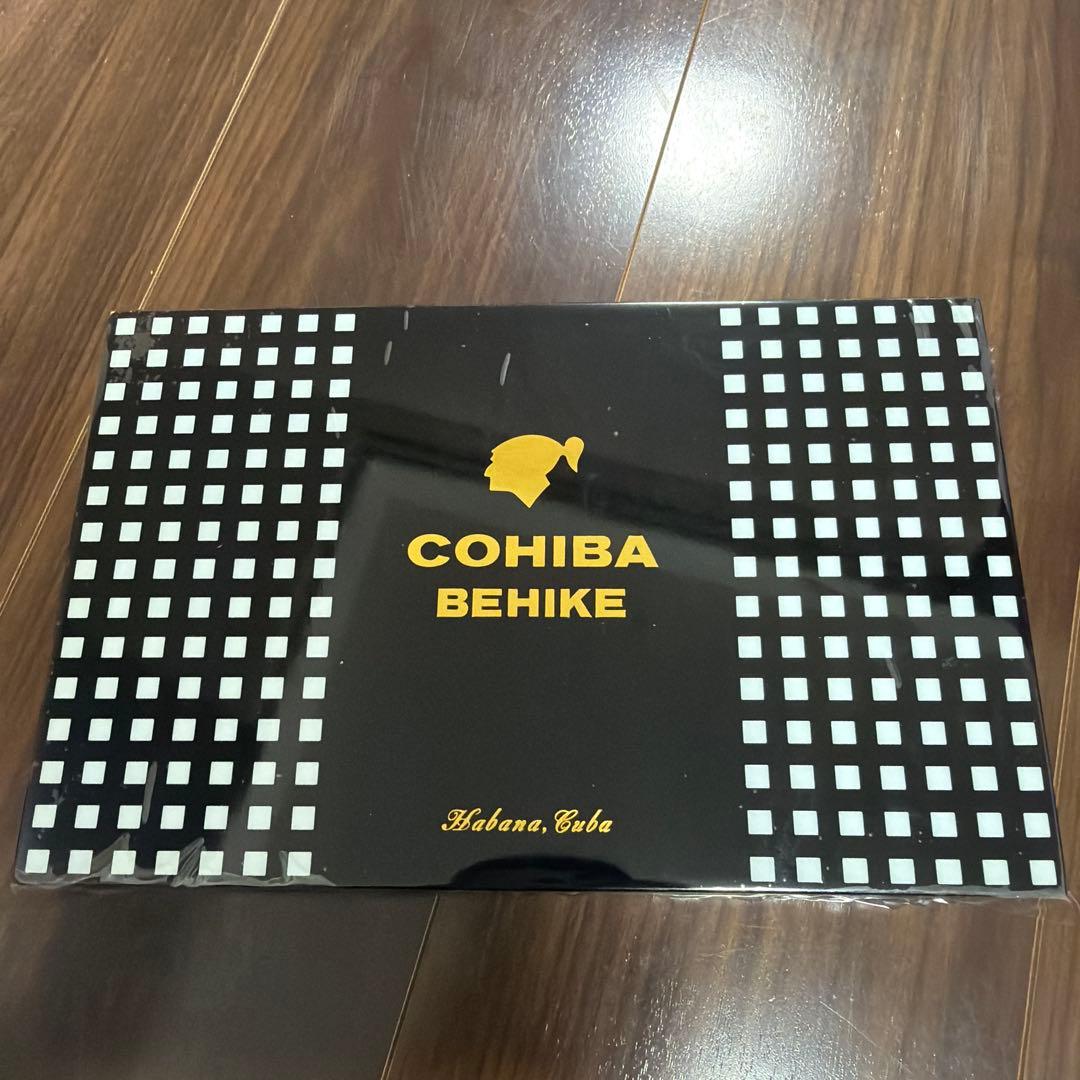 COHIBA BEHIKE 52　木箱