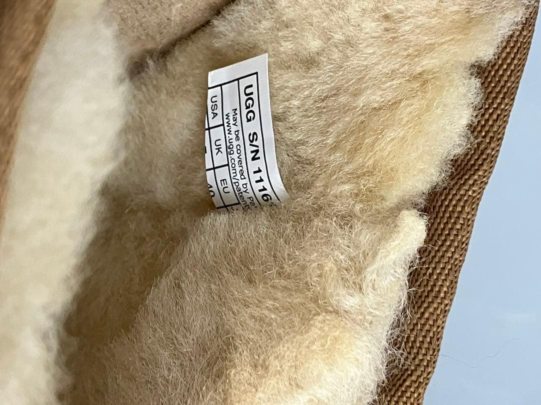 ☆新品未使用　UGG Classic Ultra Mini