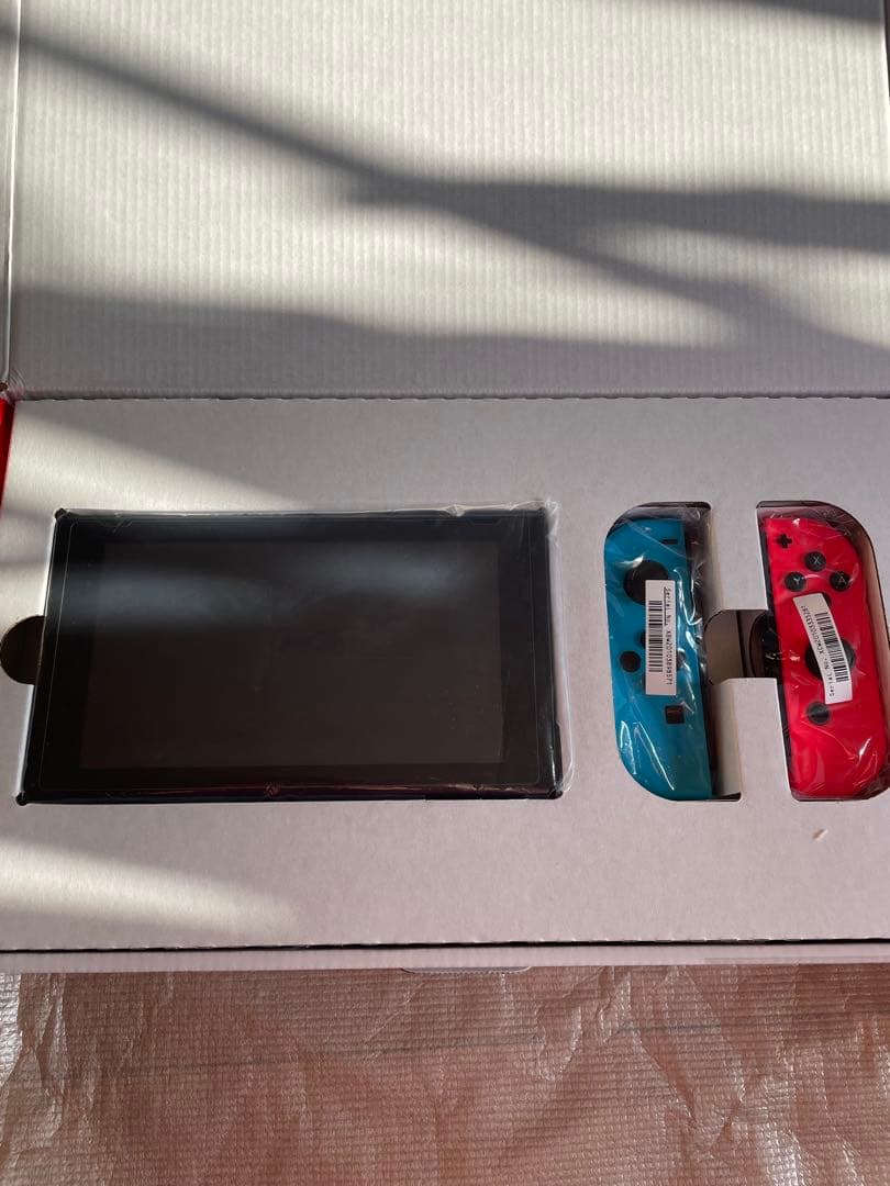 Nintendo Switch 本体 青/赤 Joy-Con付属