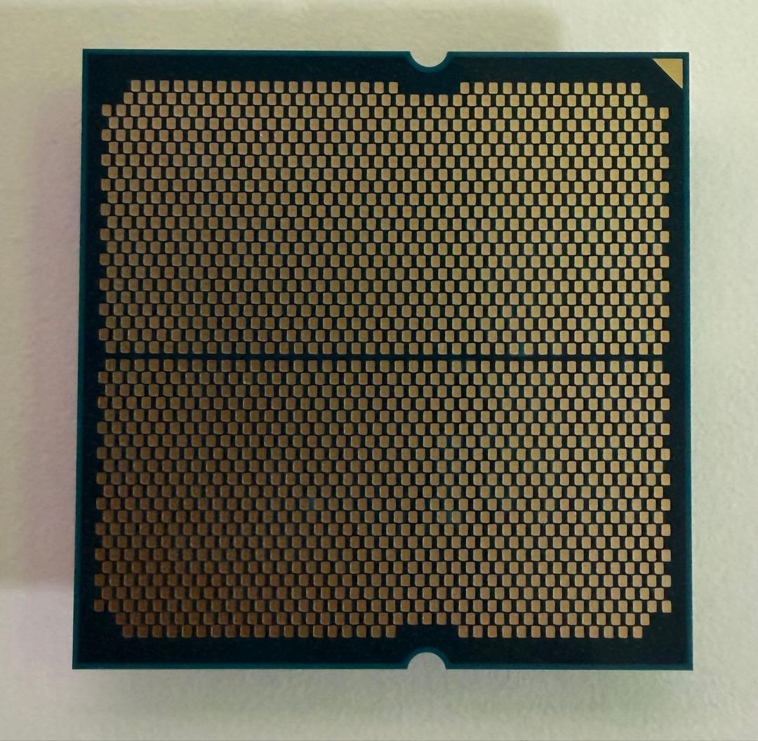 り*う様 【ジャンク】CPU AMD RYZEN7 9800X3D