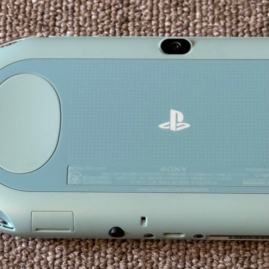 PSVITA PCH-2000 ライトブルー/ホワイト