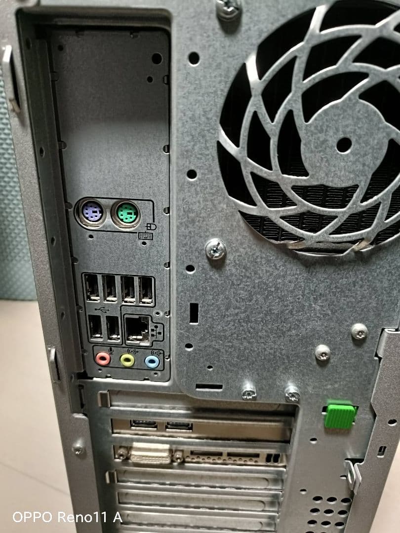 HP Z400ワークステーション ストレージ無