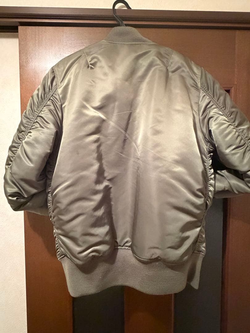 ALPHA INDUSTRIES MA-1 フライトジャケット カーキ 着画アリ
